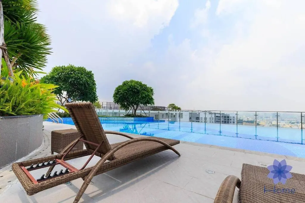 Can Ho San Bay Tan Son Nhat Ho Chi Minh City 0*,  Vietnam